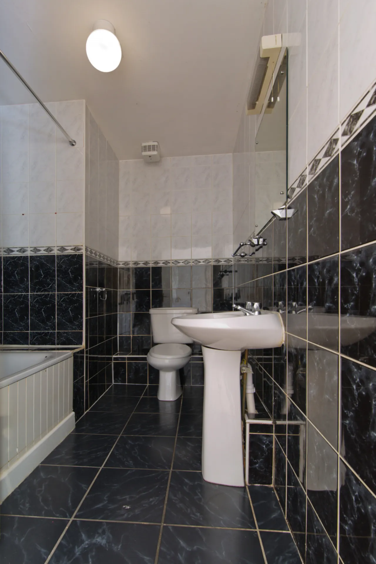 Photo of Apt 8, Block 3, Steevens Gate, 126/127 Steeven's Gate Apartments, James's Street, Dublin 8, D08 X857