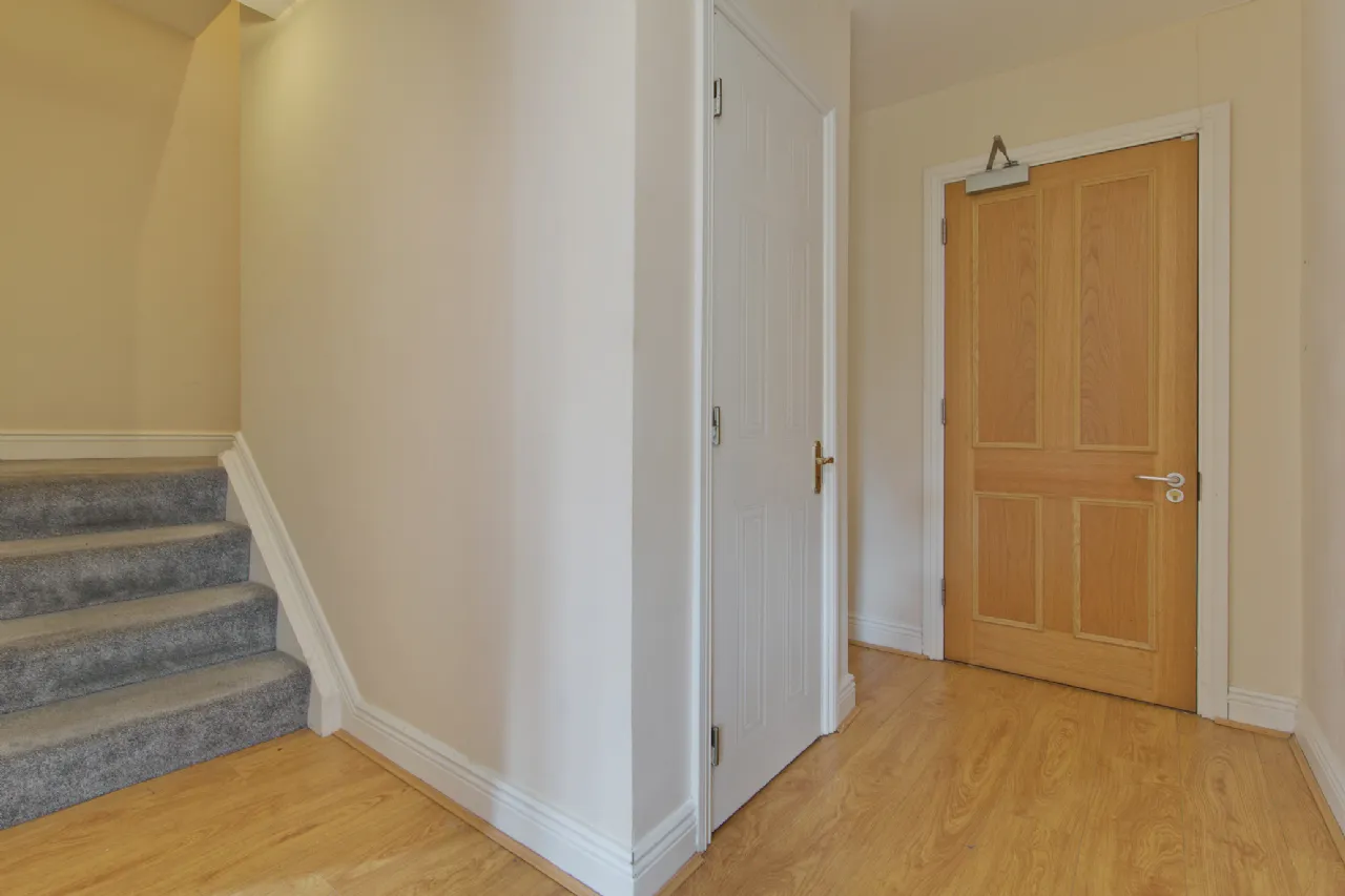 Photo of Apt 8, Block 3, Steevens Gate, 126/127 Steeven's Gate Apartments, James's Street, Dublin 8, D08 X857