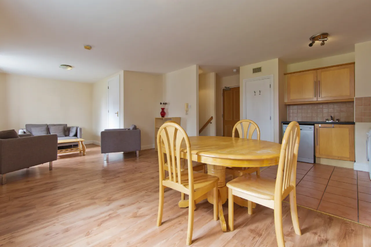 Photo of Apt 8, Block 3, Steevens Gate, 126/127 Steeven's Gate Apartments, James's Street, Dublin 8, D08 X857