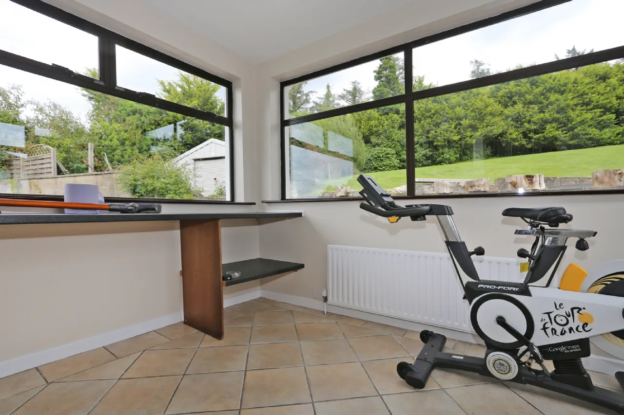 Photo of 15 Tullyvarraga Hill, Shannon, Clare, V14EY40