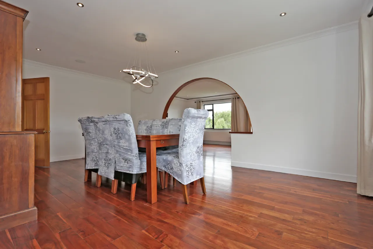 Photo of 15 Tullyvarraga Hill, Shannon, Clare, V14EY40