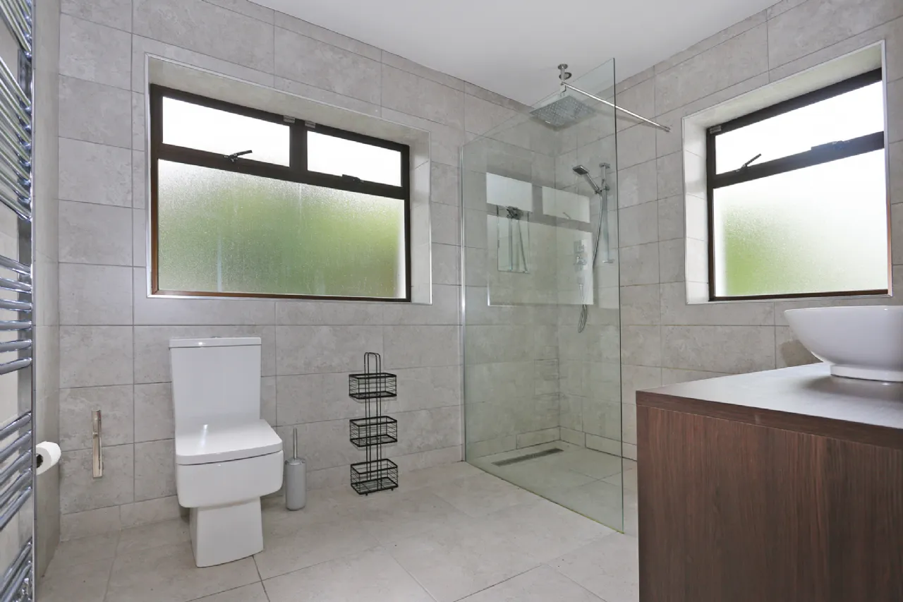Photo of 15 Tullyvarraga Hill, Shannon, Clare, V14EY40