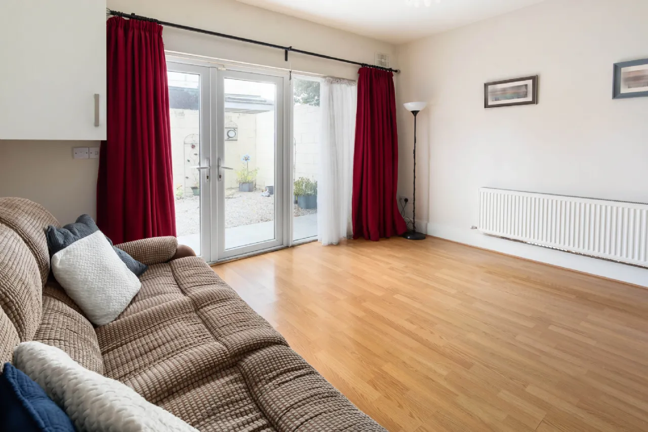 Photo of 42 West Road, East Wall, Dublin 3, D03 YR89