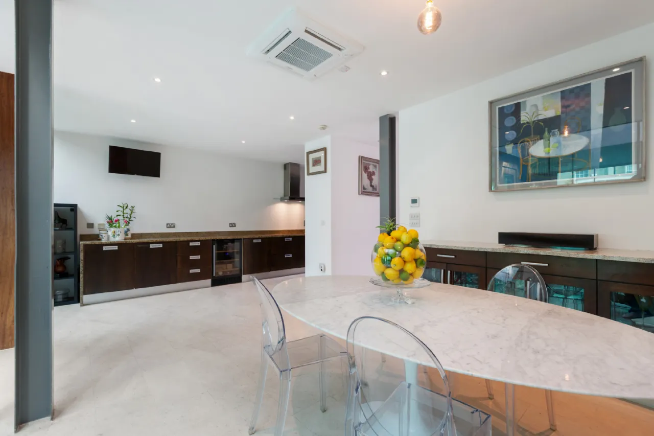 Photo of 44 Raglan Lane, Ballsbridge, Dublin 4, D04 Y7Y3