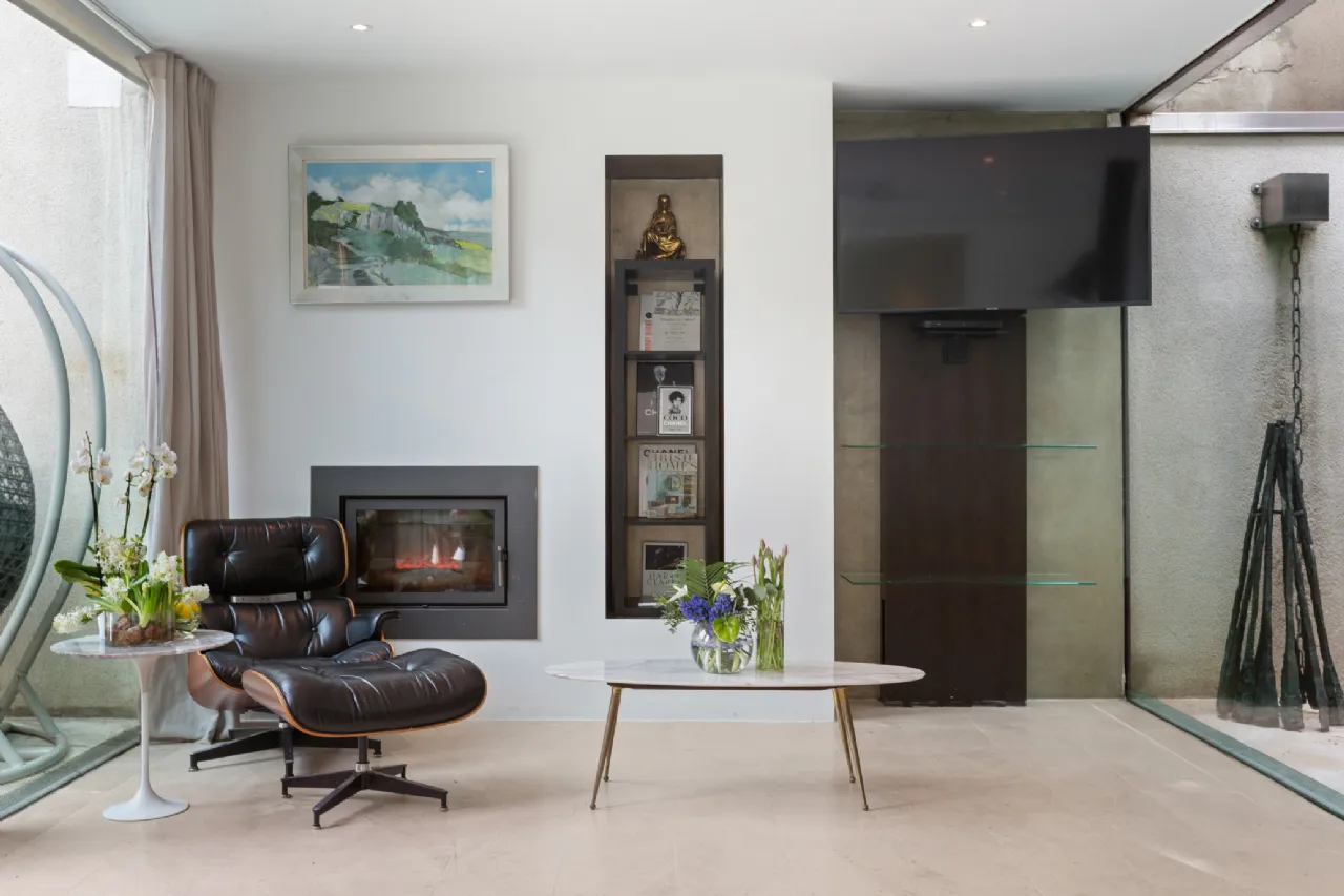 Photo of 44 Raglan Lane, Ballsbridge, Dublin 4, D04 Y7Y3