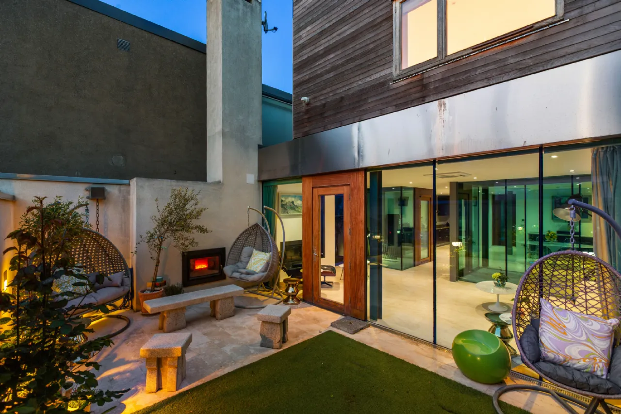 Photo of 44 Raglan Lane, Ballsbridge, Dublin 4, D04 Y7Y3