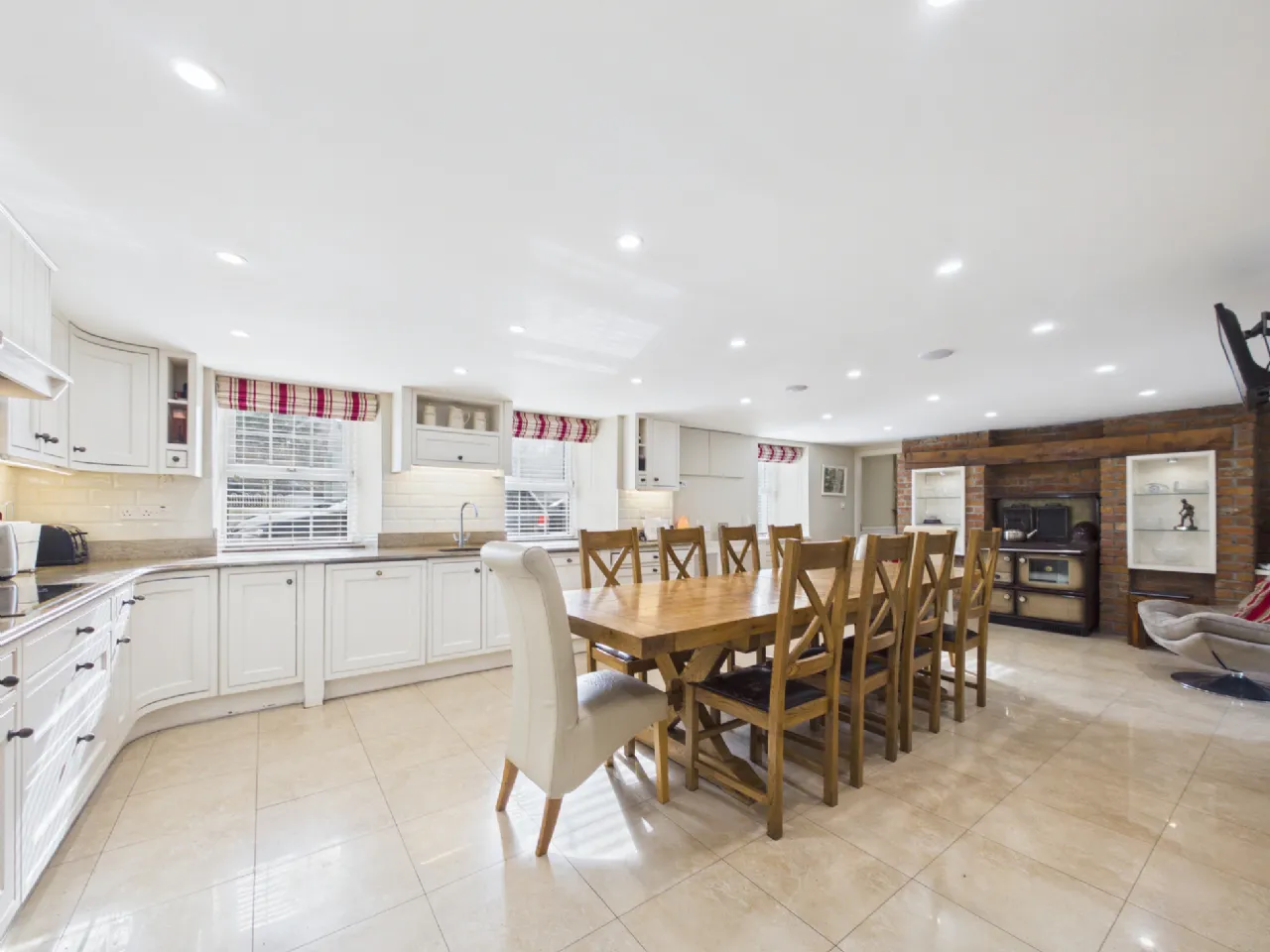 Photo of Commercial Premises & 5-Bed House, Hollyford Village, Hollyford, Co. Tipperary, E34 HR25