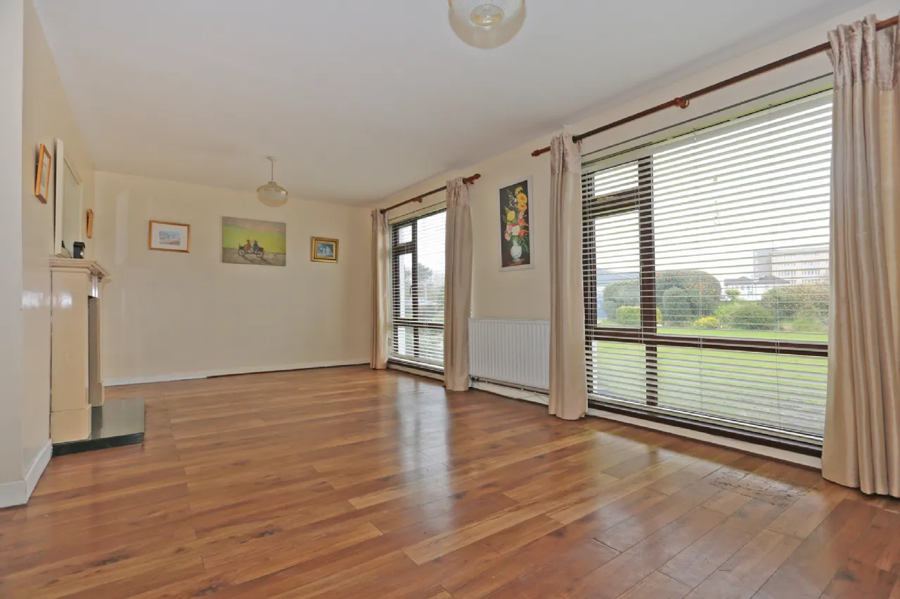 Photo of 13 Dernish Lawn, Shannon, Clare, V14YV58