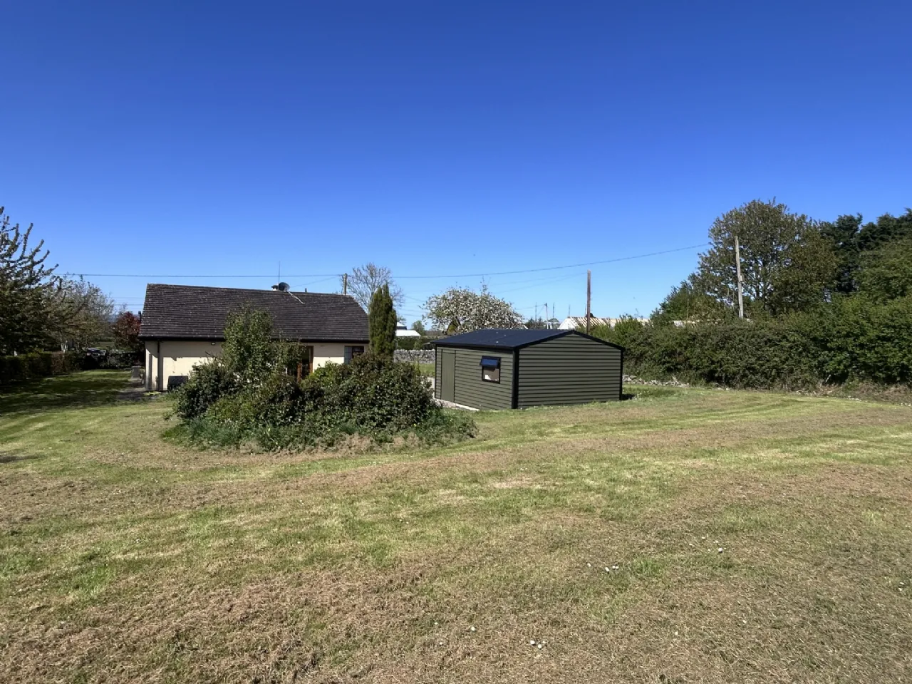 Photo of Honeysuckle Cottage, Ballinahinch, Cashel, Tipperary, E25V078