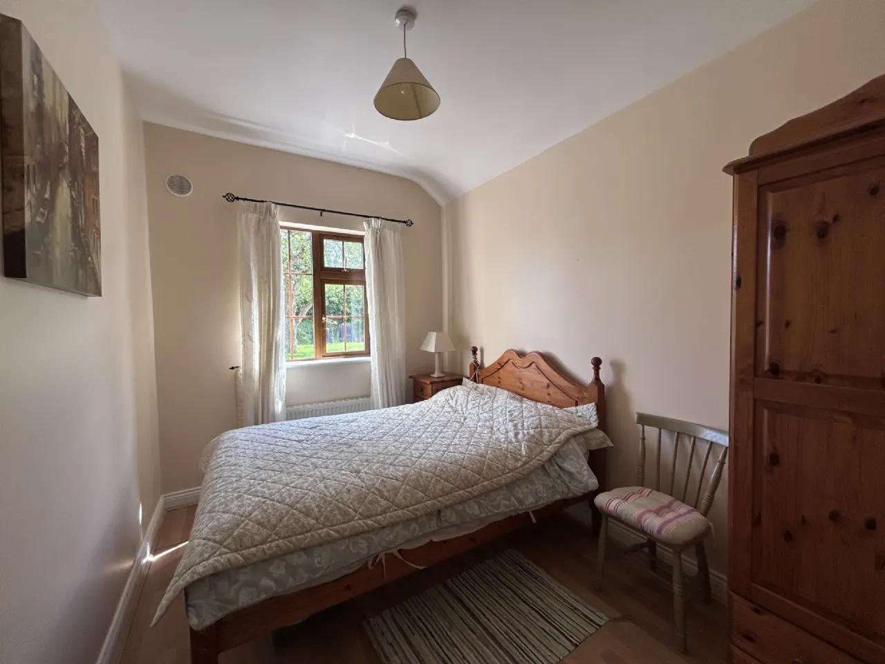 Photo of Honeysuckle Cottage, Ballinahinch, Cashel, Tipperary, E25V078