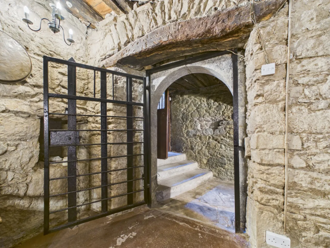 Photo of Emmel Castle, Emmel, Cloughjordan, Co. Tipperary