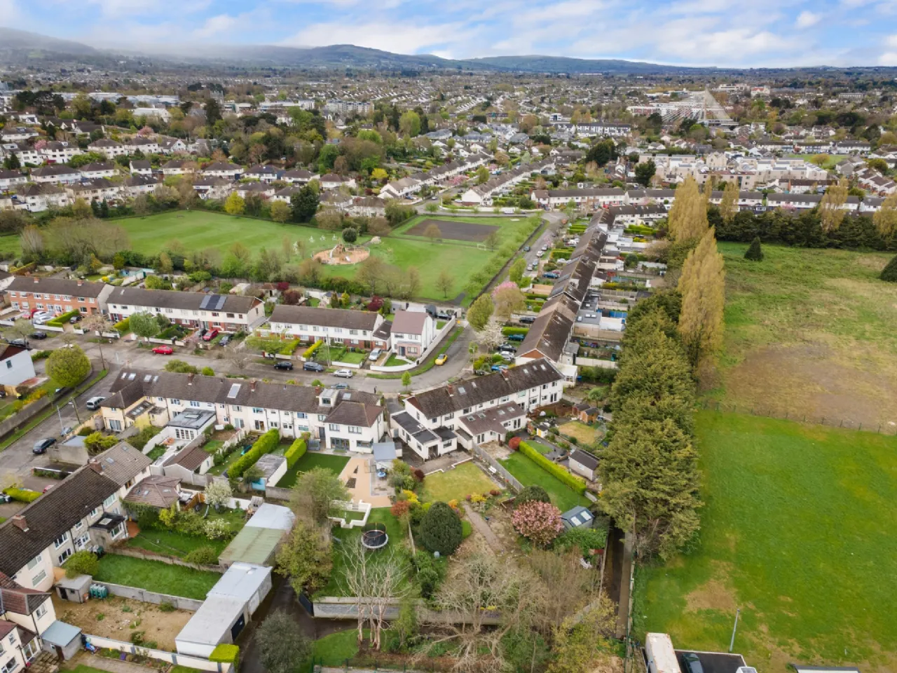 Photo of 33 Taney Avenue, Dundrum, Dublin 14, D14 R762