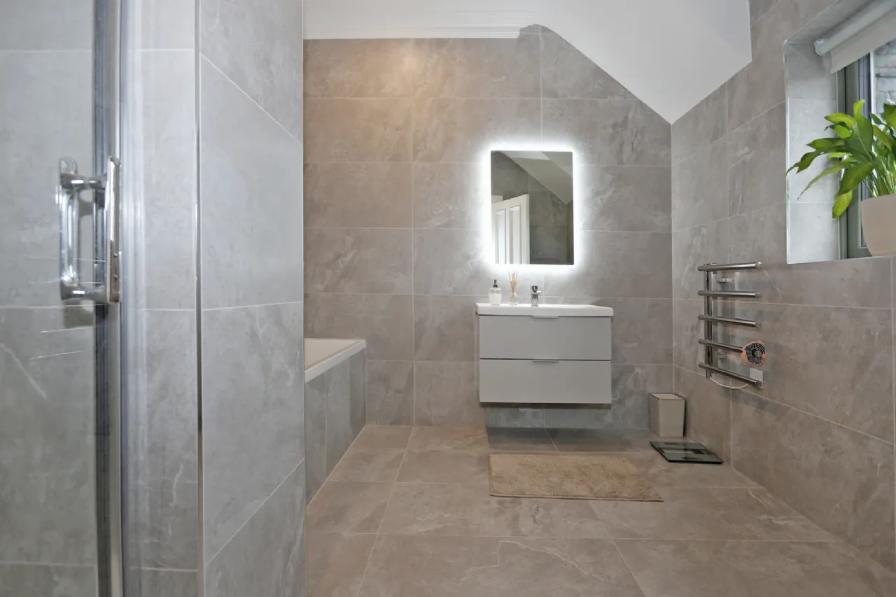 Photo of Dun na Coille, Sixmilebridge, Co Clare