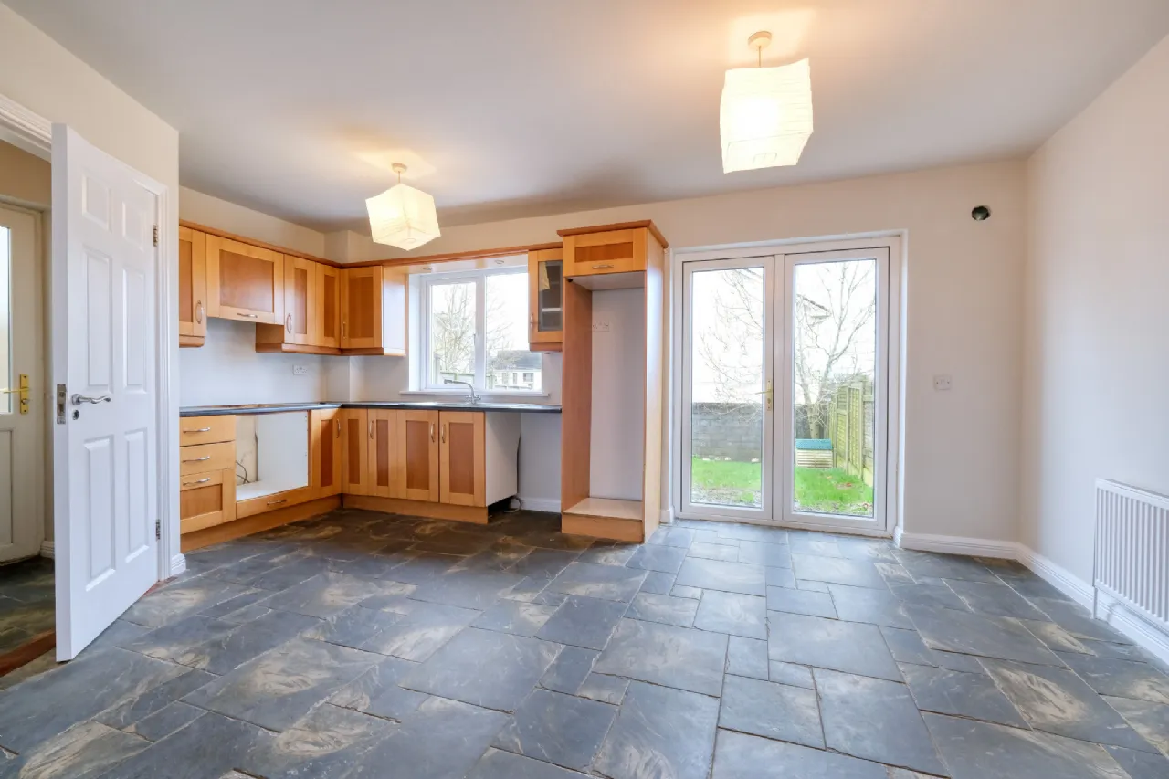 Photo of 18 Oaklands Avenue, Longford, N39 H5P6