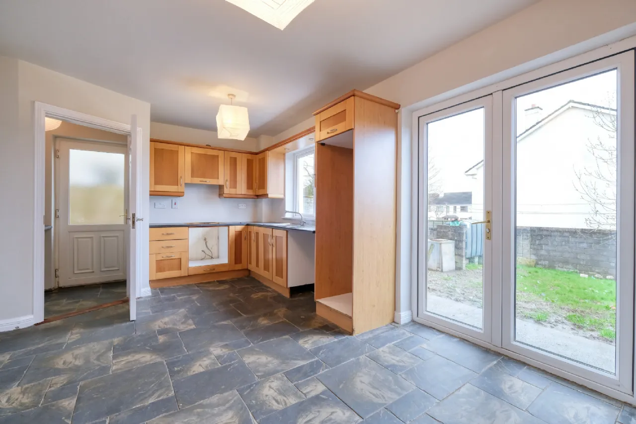 Photo of 18 Oaklands Avenue, Longford, N39 H5P6