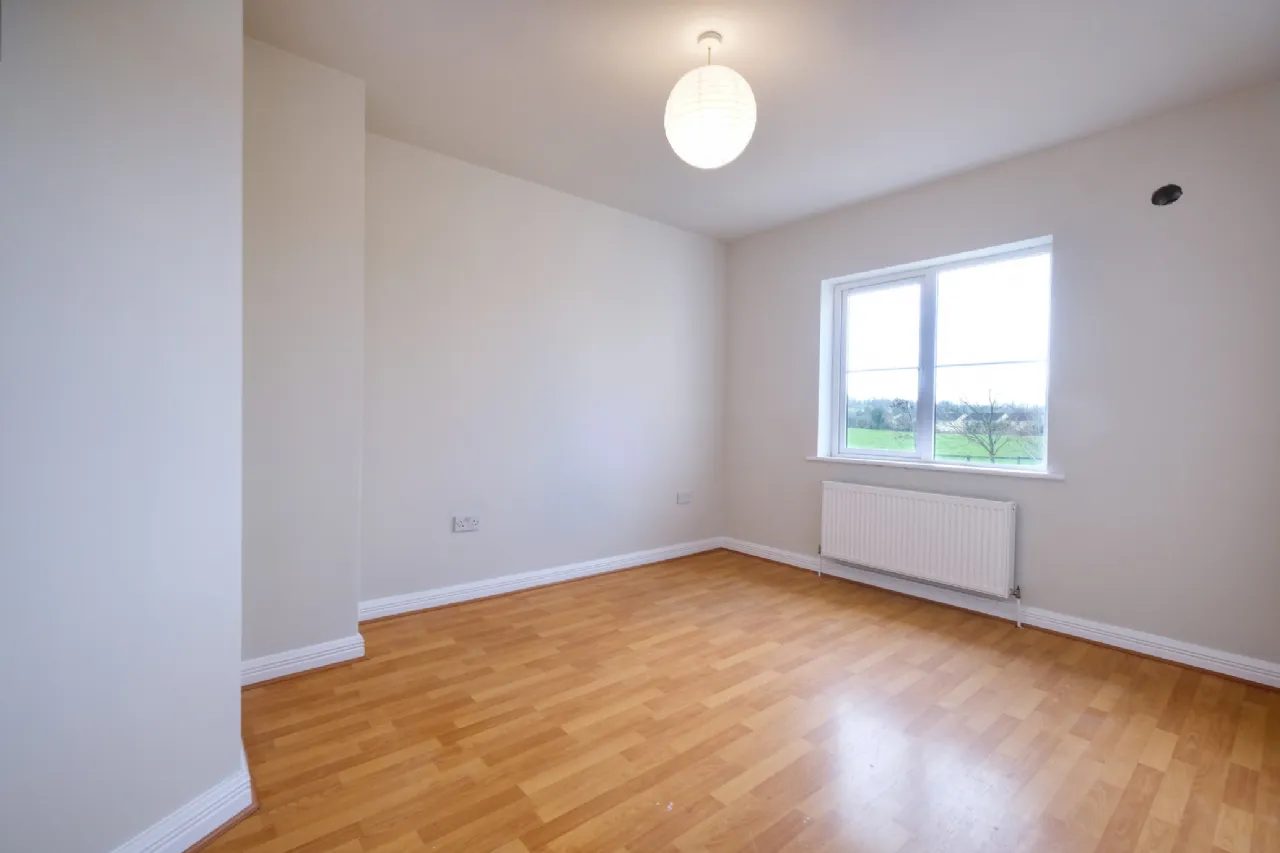 Photo of 18 Oaklands Avenue, Longford, N39 H5P6