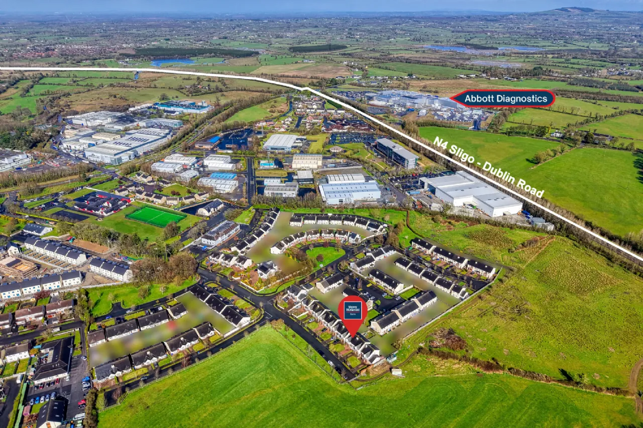 Photo of 18 Oaklands Avenue, Longford, N39 H5P6