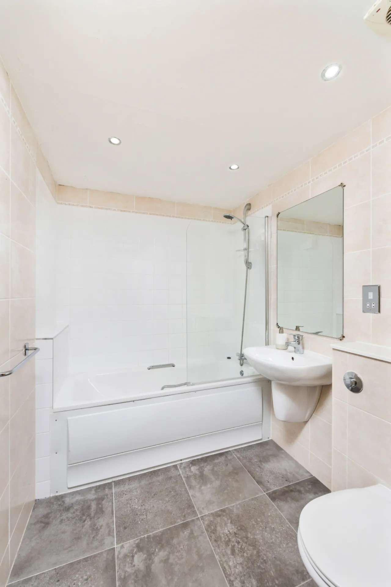 Photo of 34 Fairview Close, Drumcondra, Dublin 3, D03 RP22