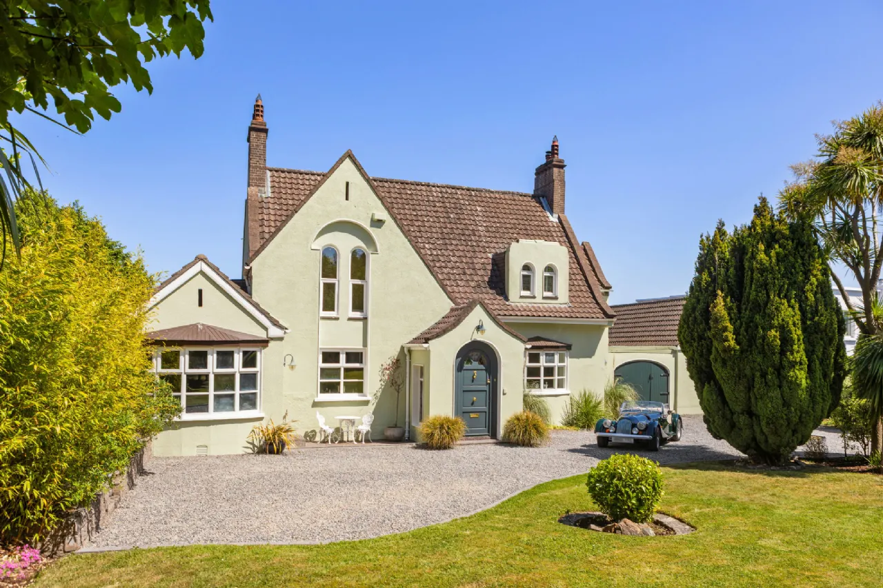 Photo of Stanmore, Stillorgan Rd, Foxrock, Dublin 18, D18 T9N4