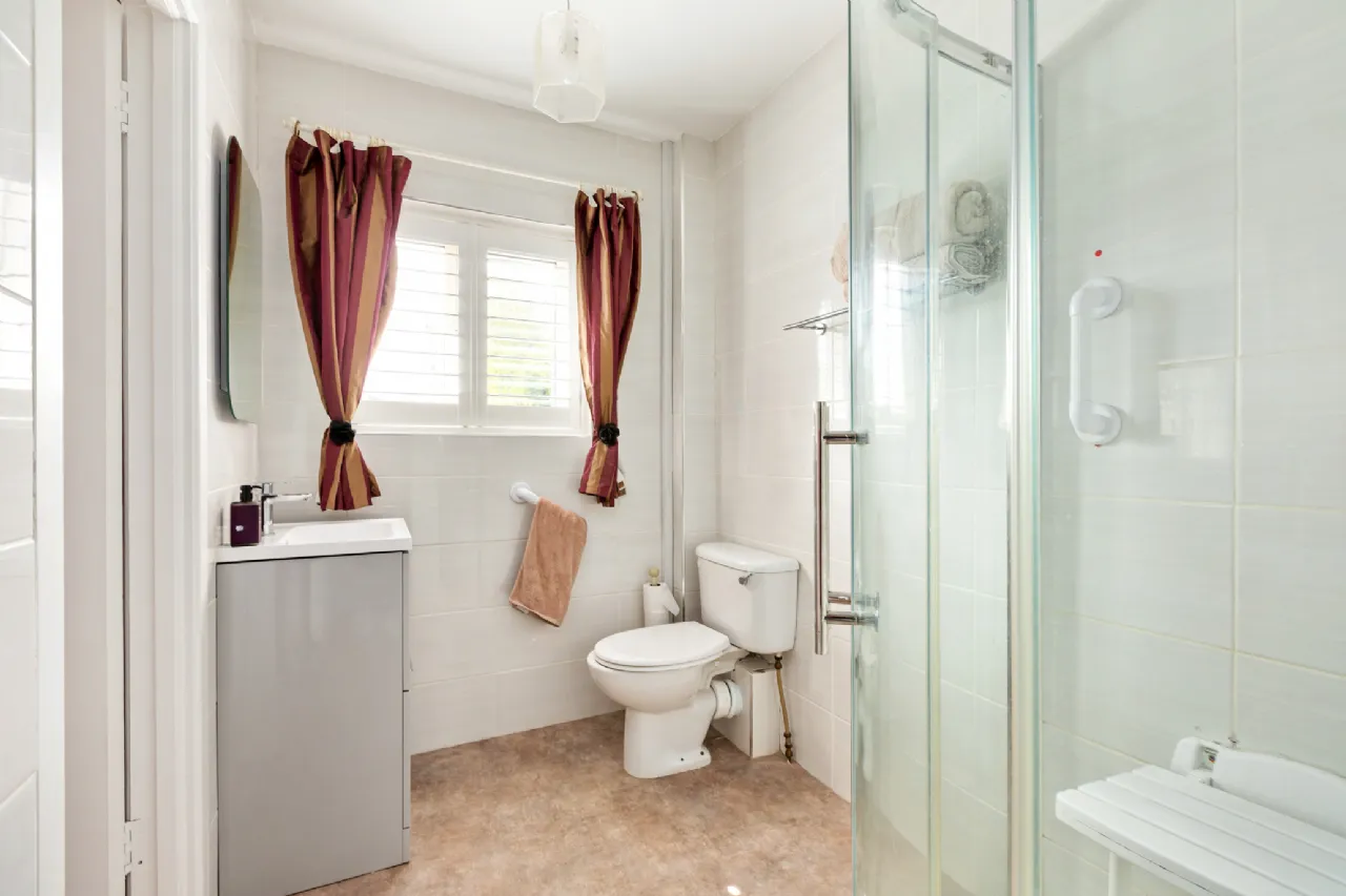 Photo of 13 Foxrock Crescent, Dublin 18, D18 E5C2