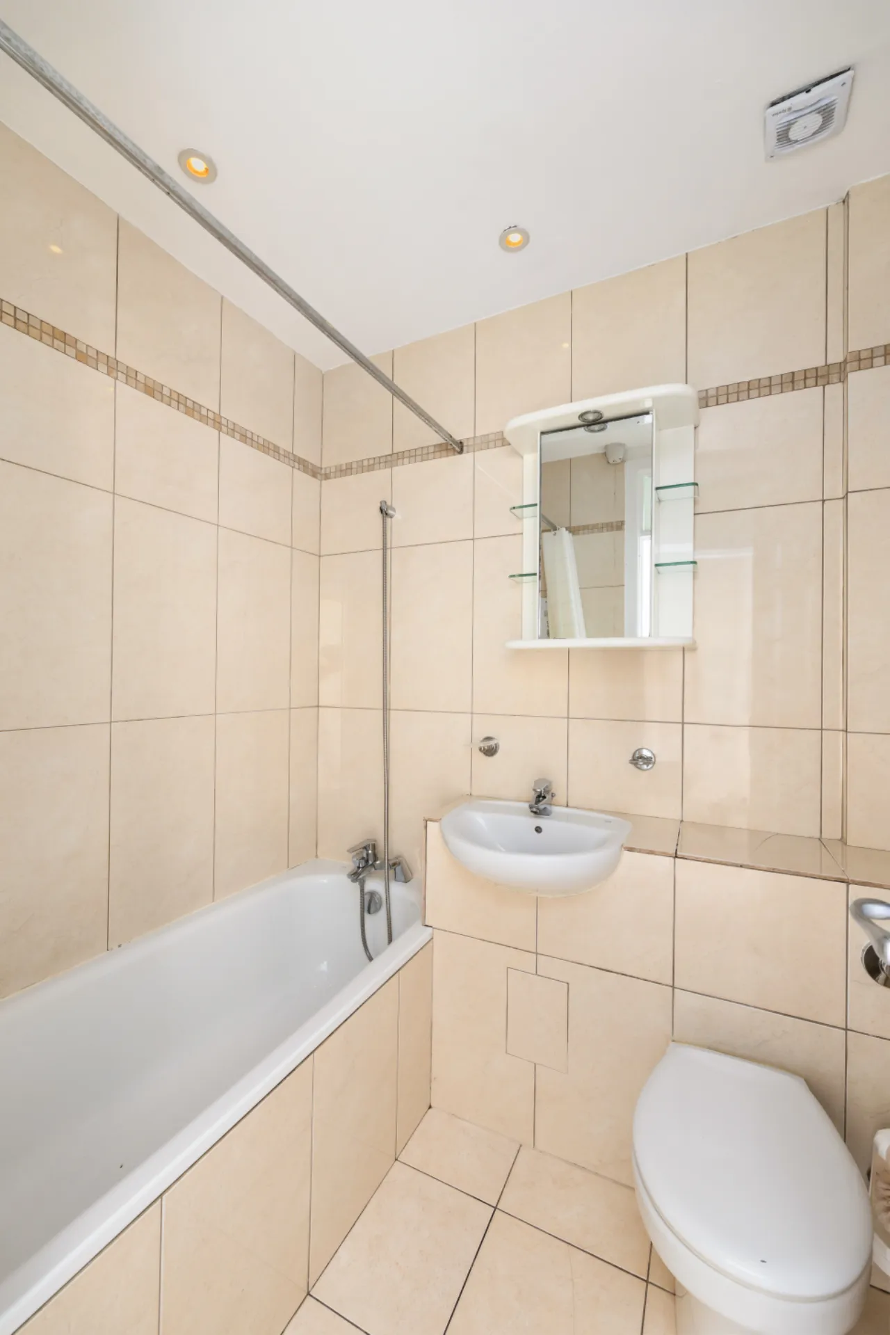 Photo of 58 Lansdowne Village, Sandymount, Dublin 4, D04 F865