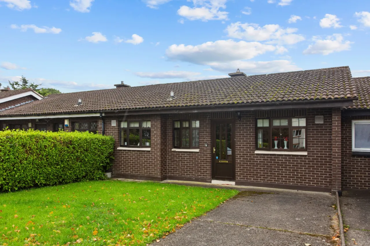 Photo of 4 Quarry Drive, Perrystown, Dublin 12, D12 V022