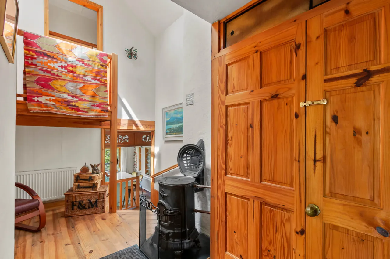 Photo of Woodland Retreat, Dromgarriff, Glengarriff, Co Cork, P75 VH48