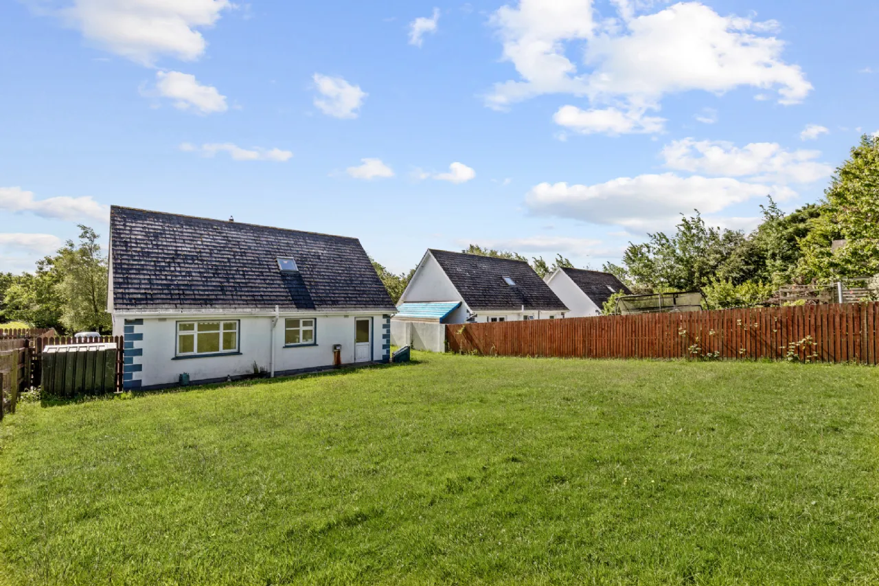 Photo of 5 Hillview, Ballinaboola, Newbawn, Co. Wexford, Y35 W898
