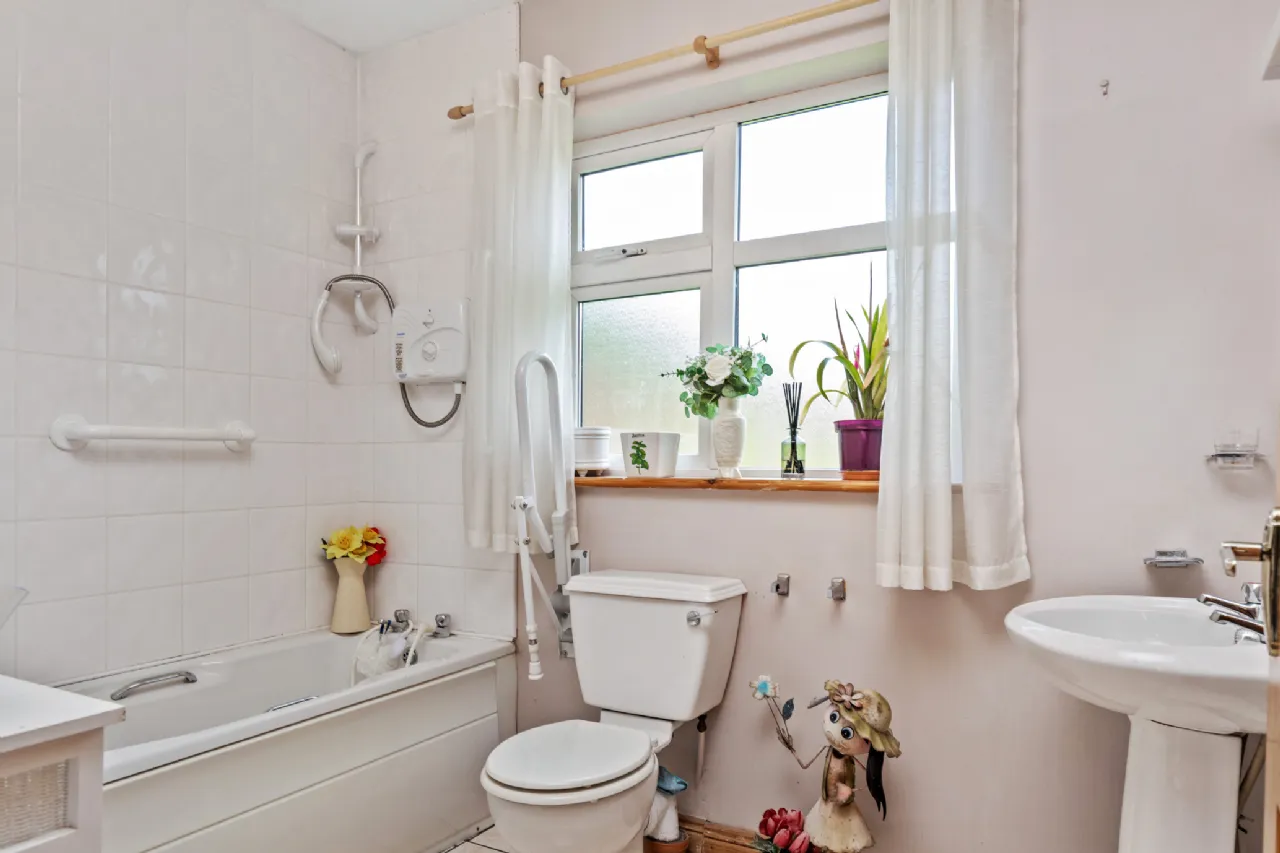 Photo of 5 Hillview, Ballinaboola, Newbawn, Co. Wexford, Y35 W898