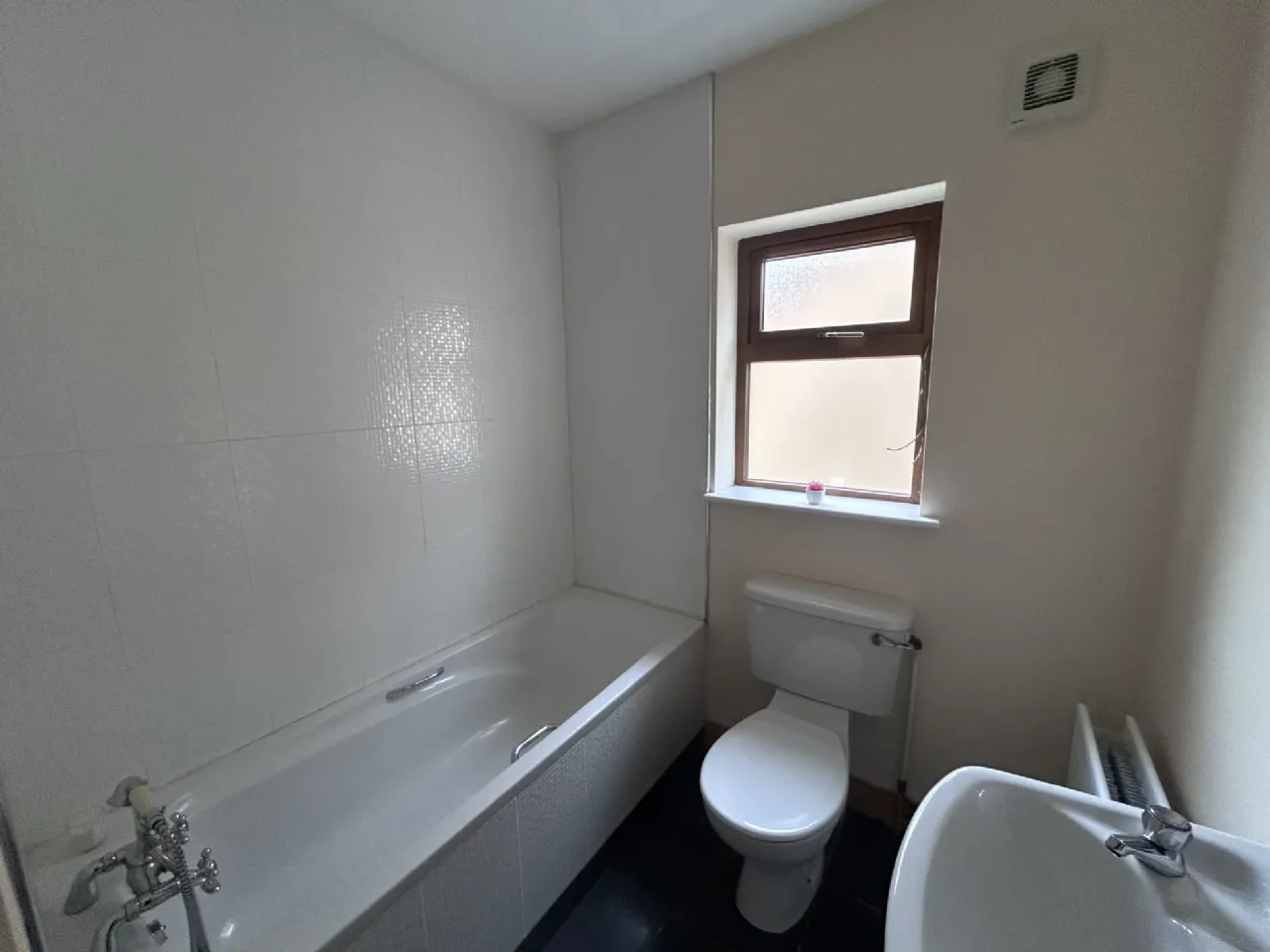 Photo of 2 Radharc Deas, Dun Chormaic, Dualla Road, Cashel, Co Tipperary, E25TW67