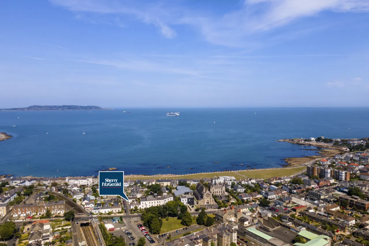 Photo of Raven Lodge, 17 Summerhill Road, Sandycove, Co Dublin, A96 VX65