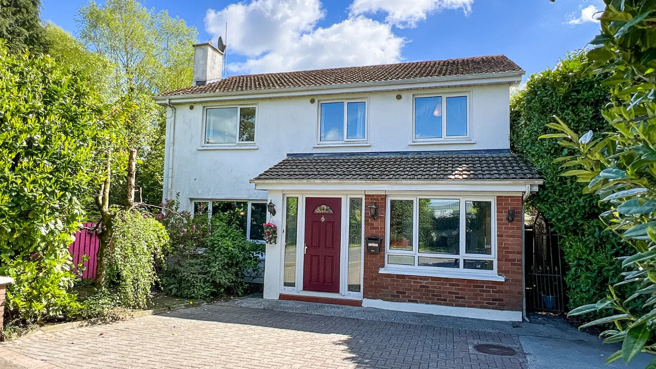 Photo of 1 Clarnwood, Freshford Road, Kilkenny, R95 HYW2