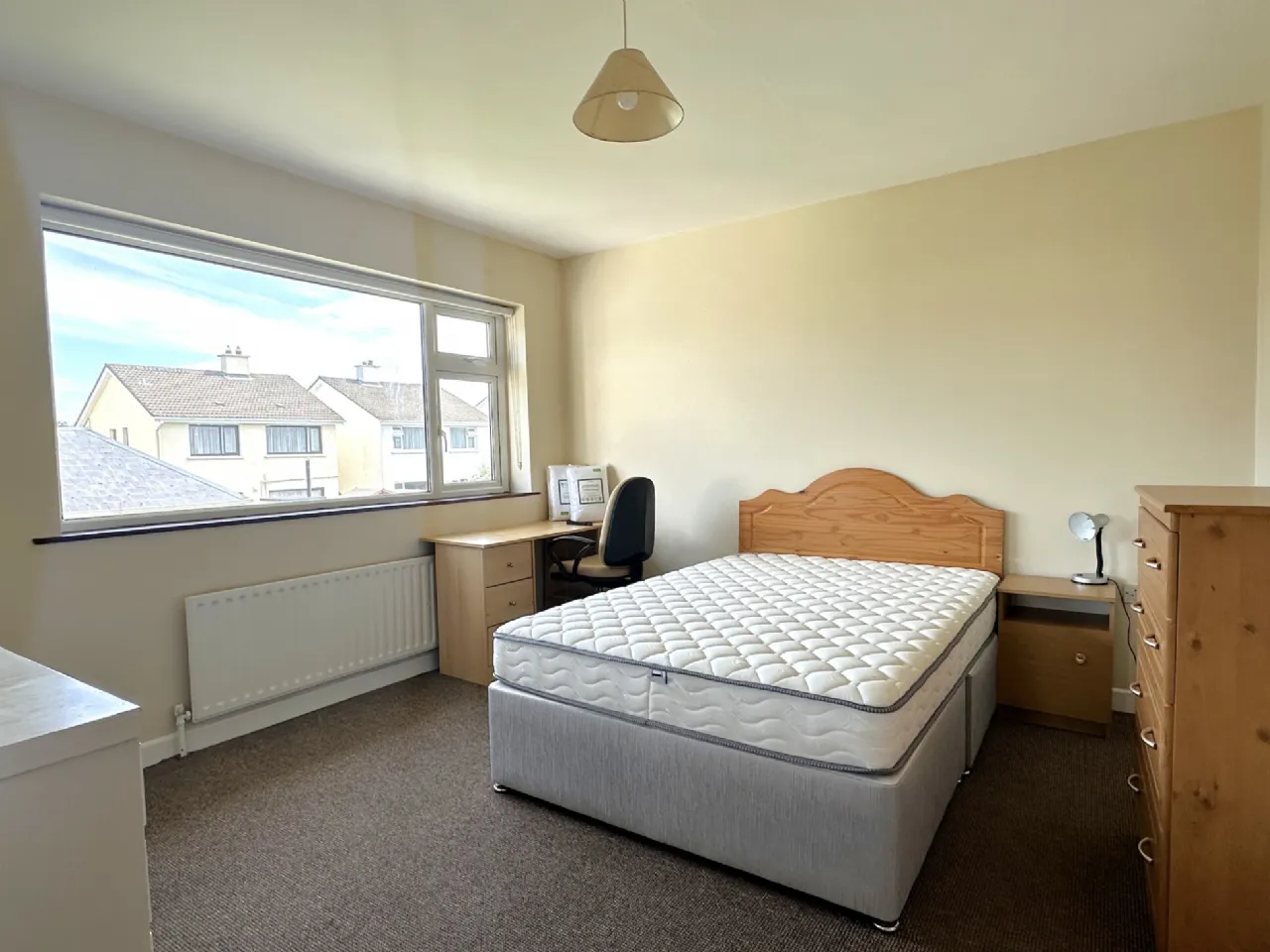 Photo of Lurgan Park, Renmore, Galway, H91E127