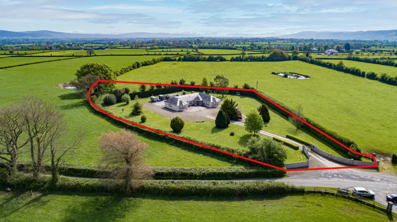 Photo of The Old Church Lodge, Ballycurkeen, Carrick-On-Suir, Co. Tipperary, E32 RF30