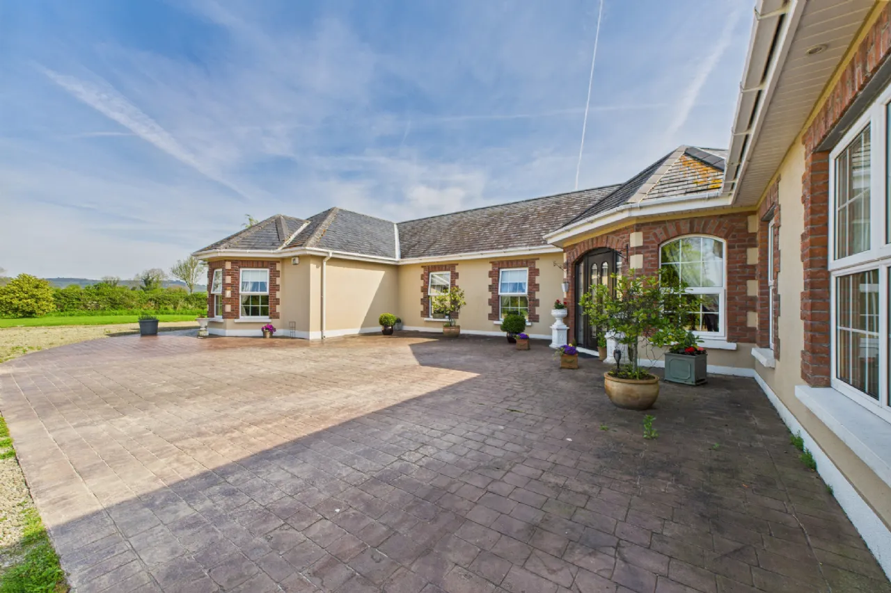 Photo of The Old Church Lodge, Ballycurkeen, Carrick-On-Suir, Co. Tipperary, E32 RF30