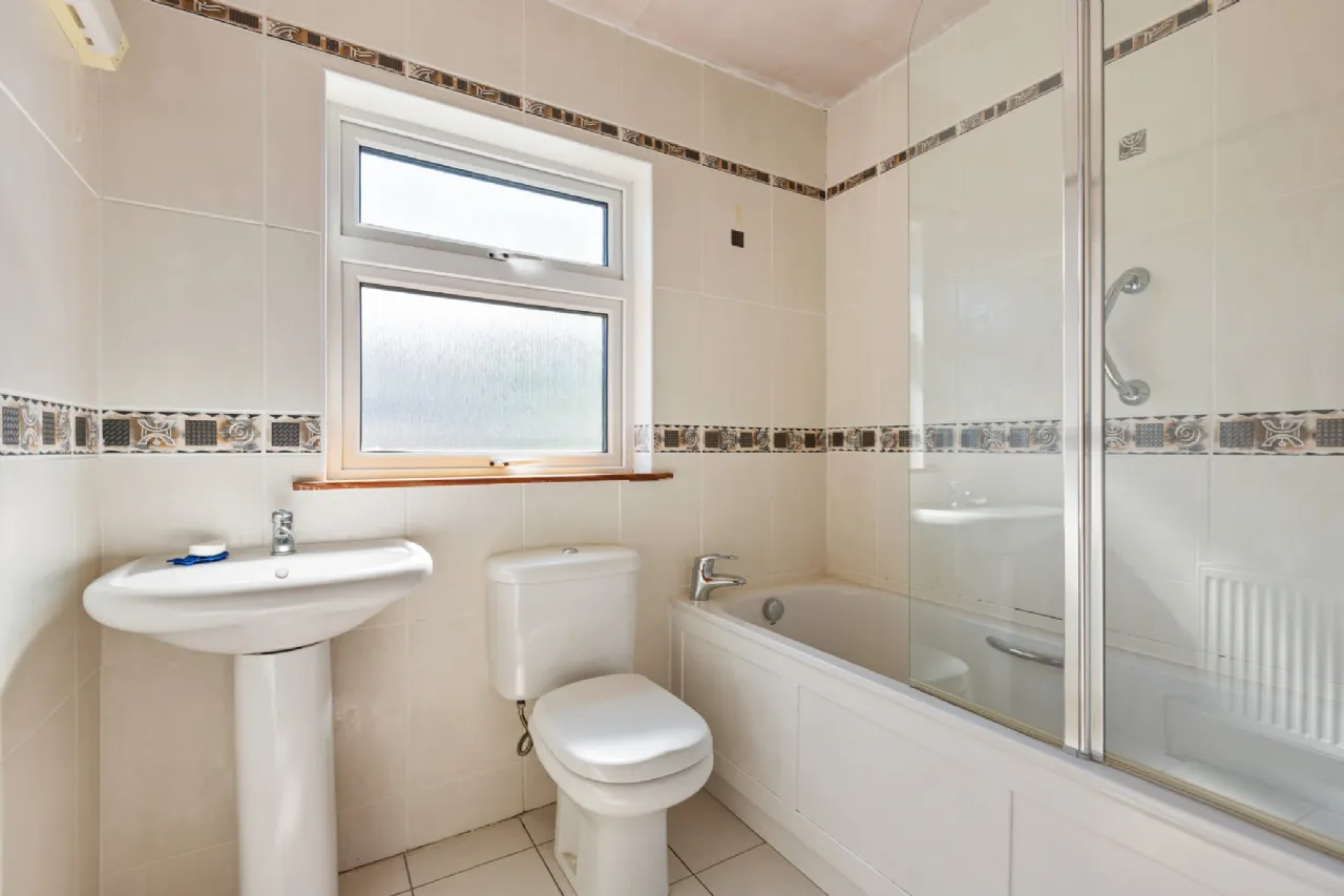 Photo of 32 Hermitage Grove, Rathfarnham, Dublin 16, D16KH39