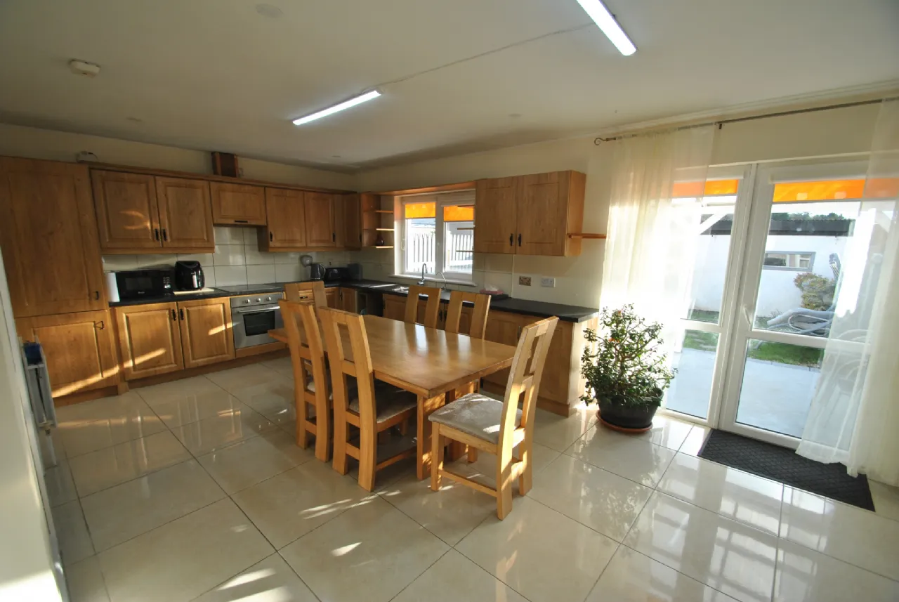 Photo of 77 Glencarrick, Roscrea, Co. Tipperary, E53 WE27