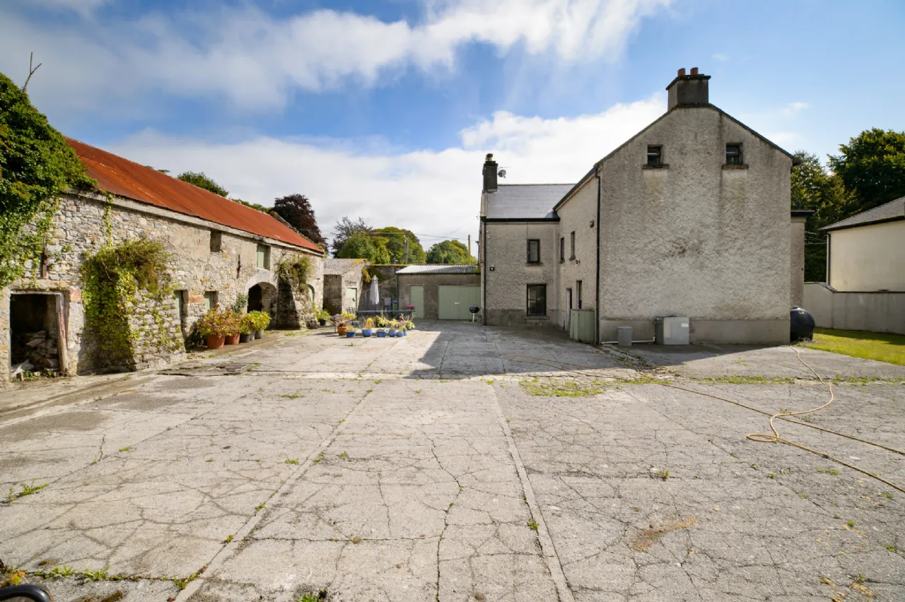 Photo of The Green House, Clara, Co Offaly, R35CH76