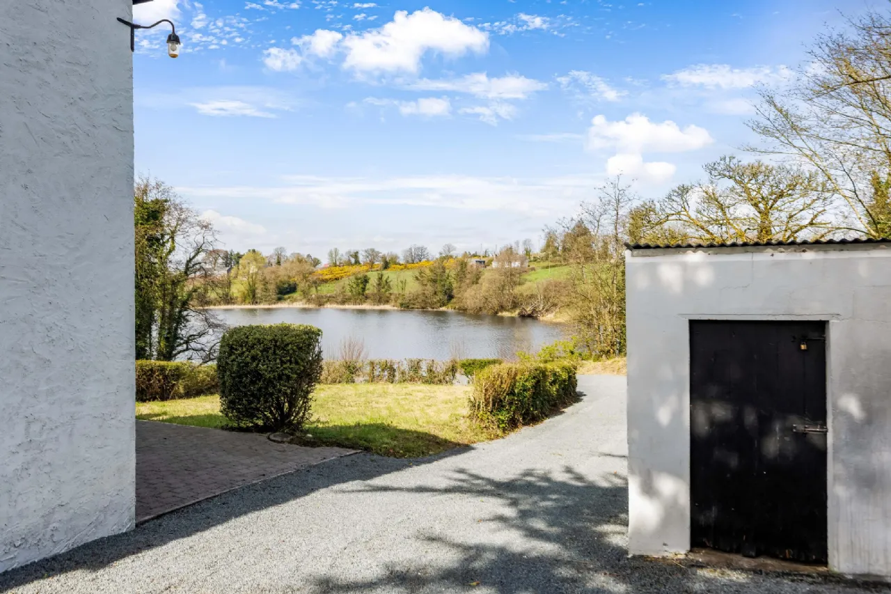 Photo of White Lake Cottage, Tonaghbane, Ashfield, Cootehill, Co Cavan, H16W577