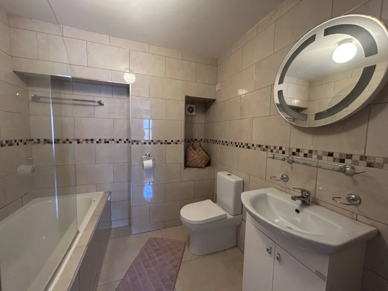 Photo of 83 Main St, Cashel, Co Tipperary, E25AC97