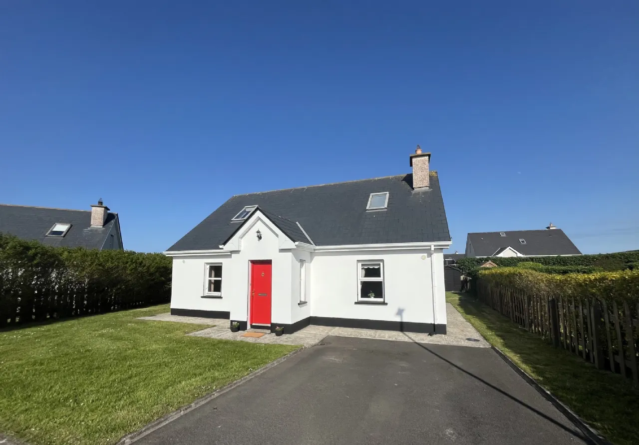 Photo of 13 Cluainín Na MBó, Enniscrone, Co Sligo, F26 W925