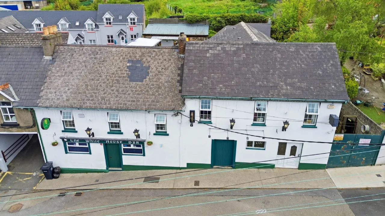 Photo of The White House Bar, 99 The Shannon, Enniscorthy, Co. Wexford, Y21 FY81