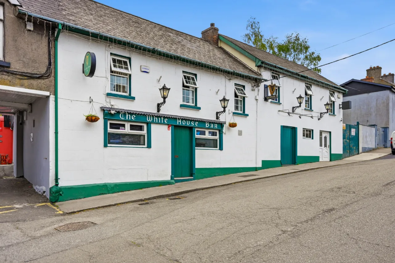 Photo of The White House Bar, 99 The Shannon, Enniscorthy, Co. Wexford, Y21 FY81
