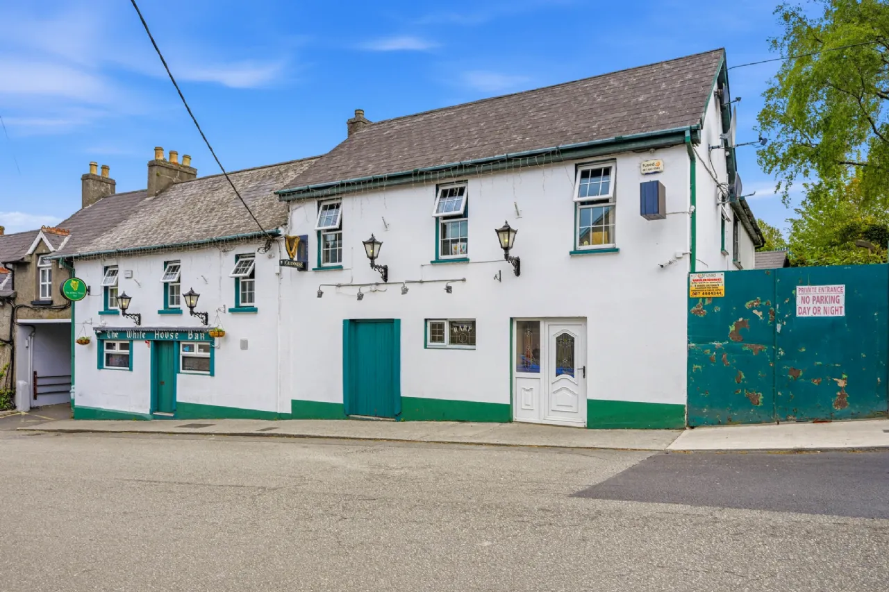 Photo of The White House Bar, 99 The Shannon, Enniscorthy, Co. Wexford, Y21 FY81
