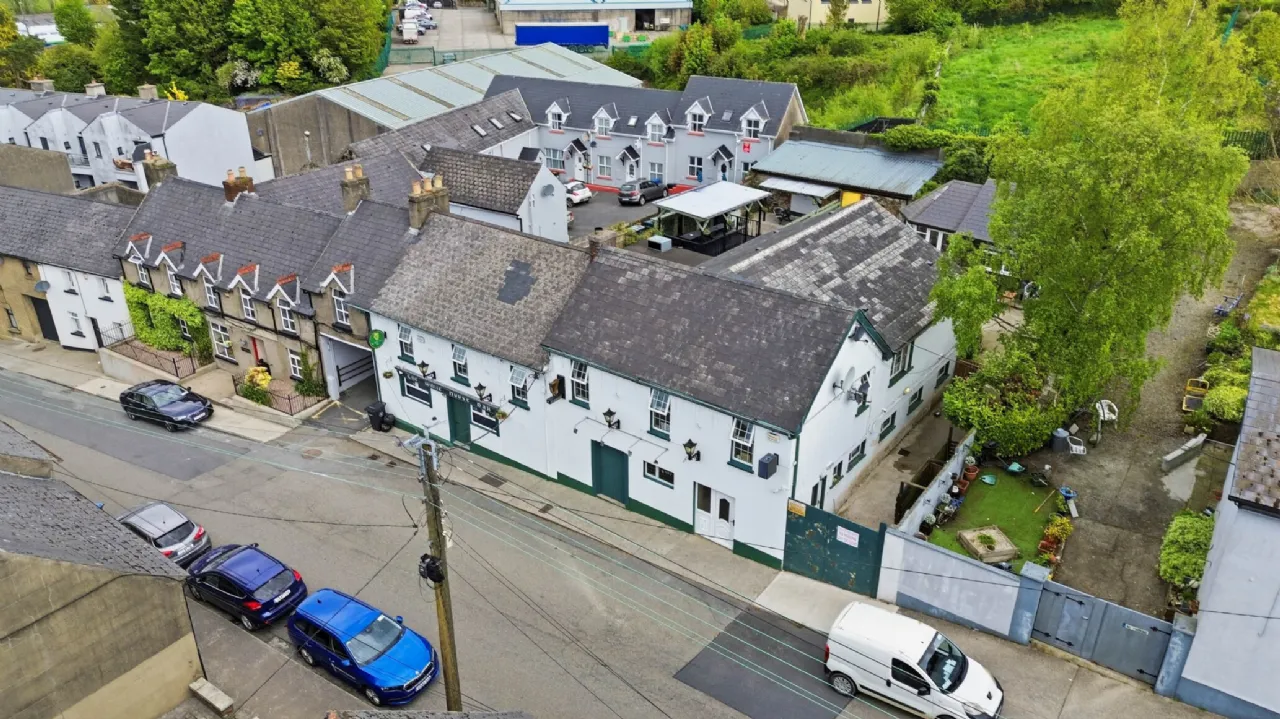 Photo of The White House Bar, 99 The Shannon, Enniscorthy, Co. Wexford, Y21 FY81