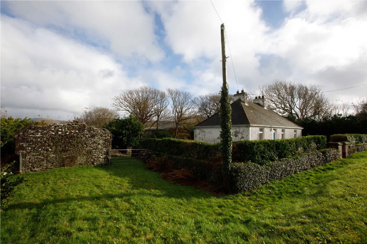 Photo of Baile An Eanaigh, Ballyferriter, Co. Kerry, V92 R243