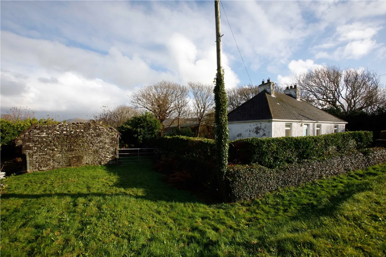 Photo of Baile An Eanaigh, Ballyferriter, Co. Kerry, V92 R243