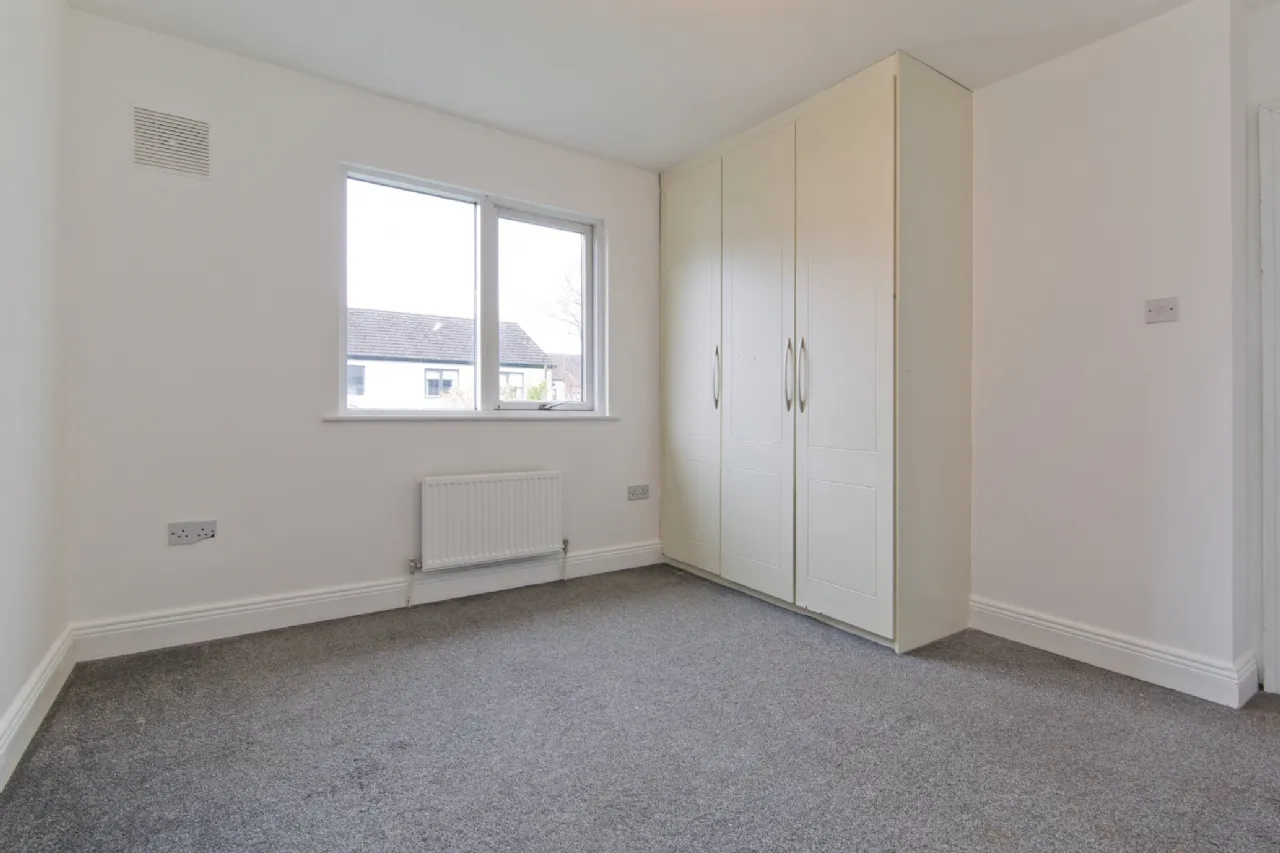 Photo of 17 Hunters Court, Hunterswood, Ballycullen, Dublin 24, D24 X8H1