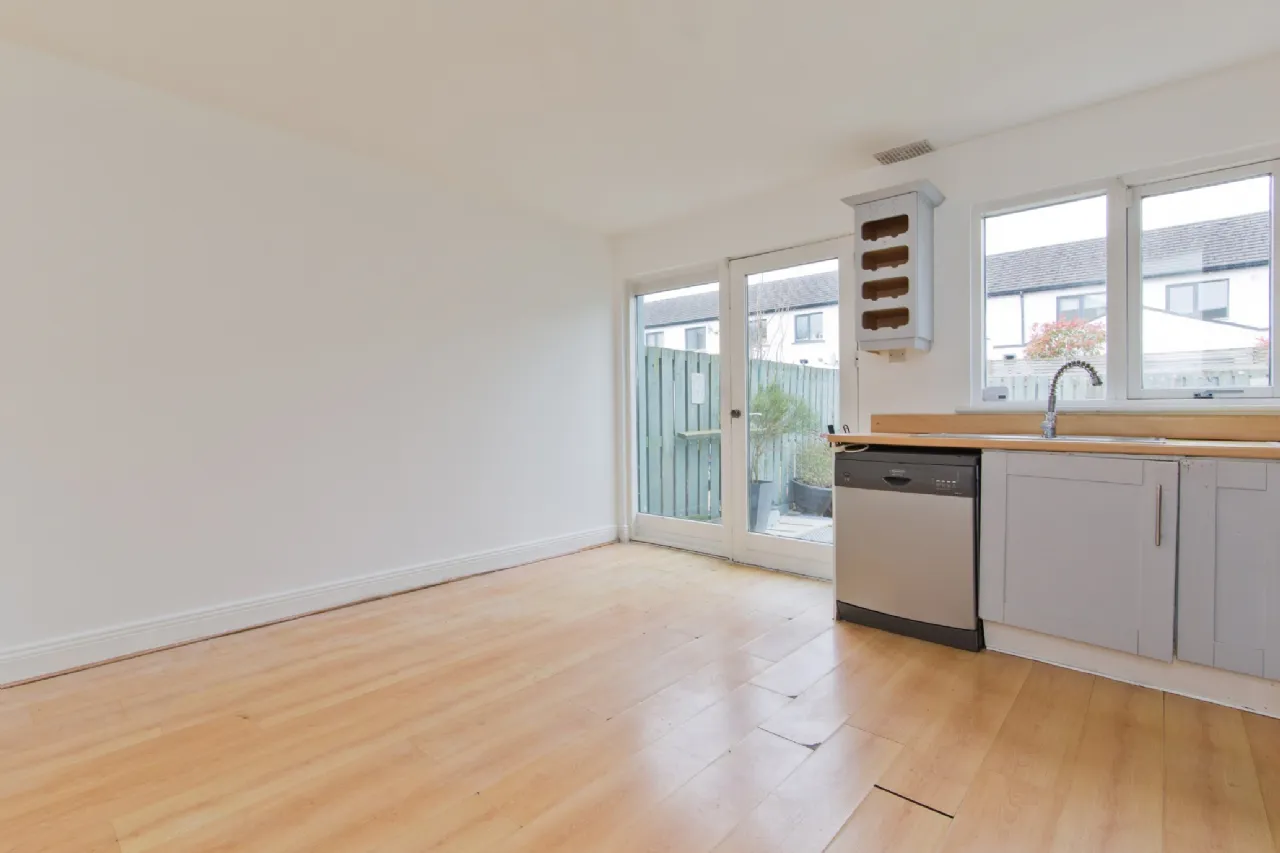 Photo of 17 Hunters Court, Hunterswood, Ballycullen, Dublin 24, D24 X8H1