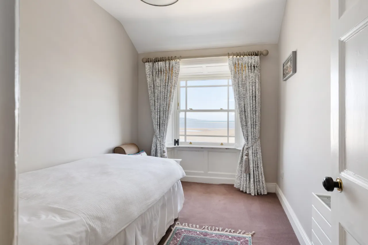 Photo of 89 Strand Road, Sandymount, Dublin 4, D04 T1K2